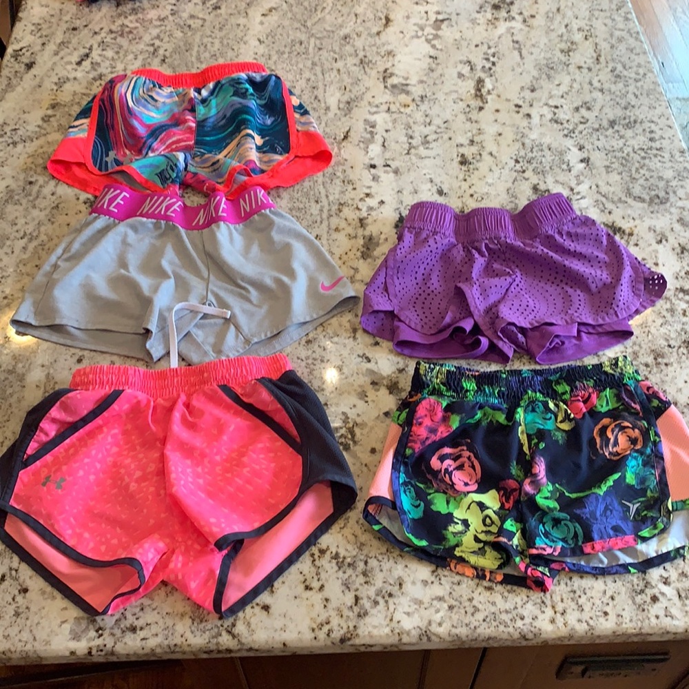 Lot of 5 Girls Athletic Shorts (Sizes 6-6/7)